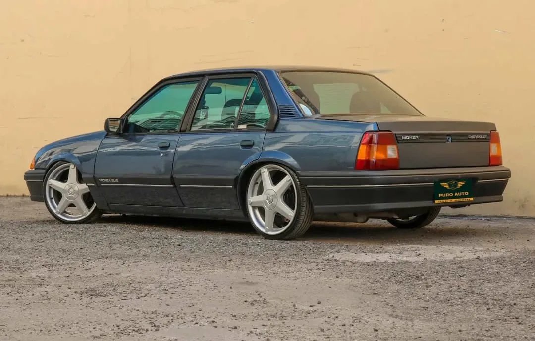 Chevrolet Monza 1996